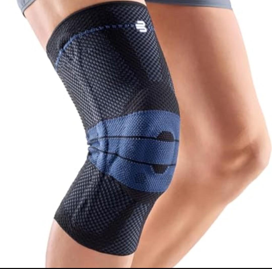 Bauerfeind - GenuTrain - Knee Brace - Targeted Support for Pain Relief and Stabilization of The Knee, Provides Relief of Weak, Swollen, and Injured Knees- Size 4 - Color Black