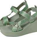 GUESS womens Dawsin, 7, Mint 330