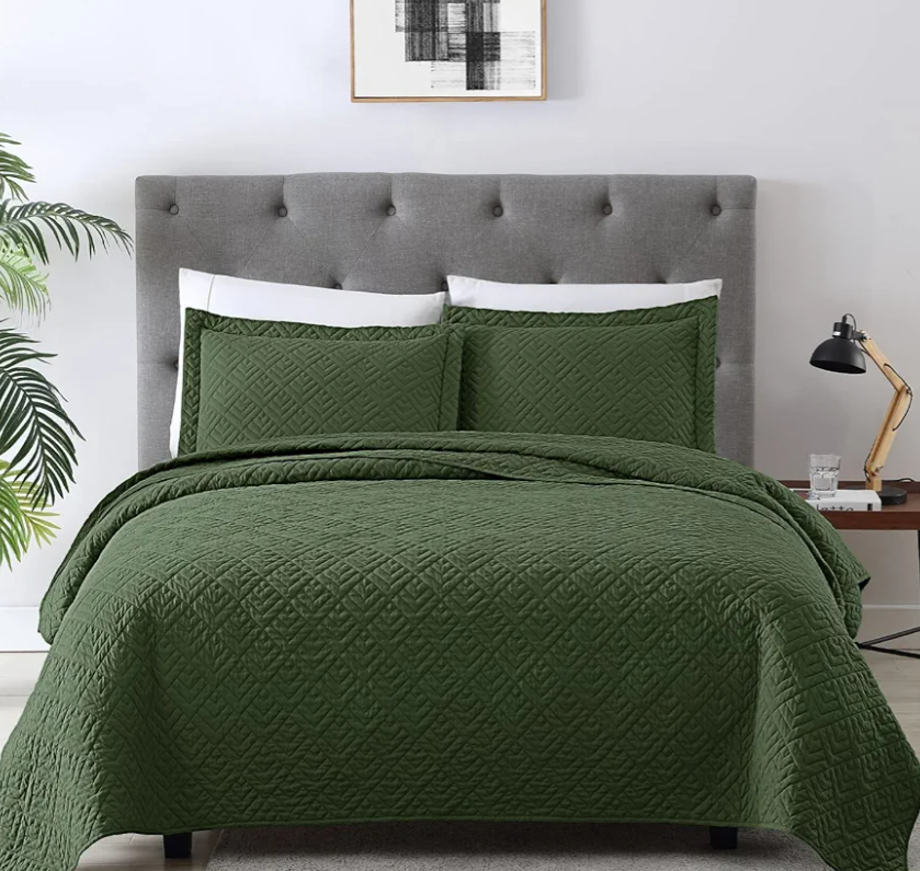 Home Quilt Set King Size Olive Green 3 Piece,Lightweight Soft Coverlet Modern Style Squares Pattern Bedspread Set(1 Quilt,2 Pillow Shams) Olive Green 94"x210"