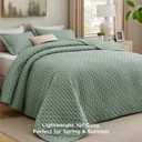 Bedsure Quilts Queen Size - Sage Green Bedspread Queen Size & Lightweight Comforter, Modern & Boho Coverlet with Clover Pattern, Ultra Soft All-Season Bedding, 90 x 96 Inches | Stitch-Free Quilting, Ultra Soft, Lightweight, Machine Washable, Pet-Friendly, Queen / Full