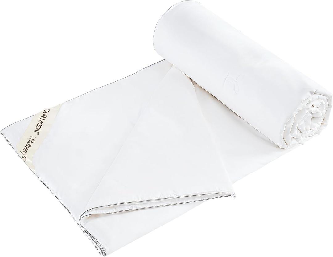 YOUR MOON Luxurious Summer/Spring Lightweight Mulberry Silk Comforter Queen Size,100% Natural Long Strand Silk Fill Duvet Blankets, Luxury Bedding Summer, Noiseless Cotton Shell (White)