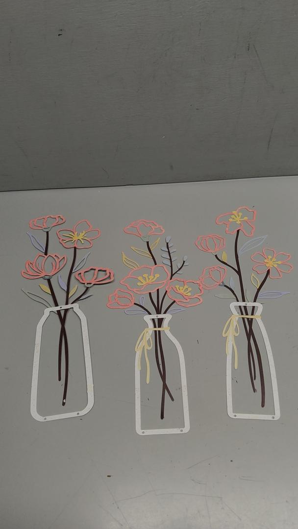 3 Pieces Metal Flowers Wall Arts - Rustic Farmhouse Style Décor Metal Wall Art Black Minimalist Flower Natural Themed Wall Decors for Home Bedroom Dining Room Housewarming (Pink Beige)