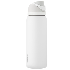 Owala FreeSip Insulated Stainless Steel Water Bottle with Straw, BPAFree Sports Water Bottle, Great for Travel, 40 Oz, Shy Marshmallow
