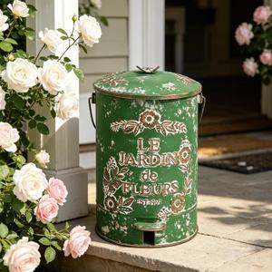 Rustic Metal Trash Can with Lid and Pedal Farmhouse Step-On Garbage Can Vintage Distressed Design Recycling Waste Bin with Removable Inner Bucket & Wooden Handle for Home Yard Kitchen Bathroom 8 Liter