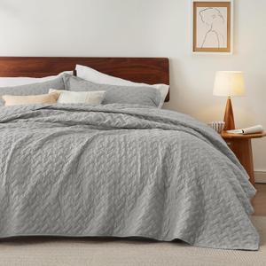 Bedsure Quilts King Size - Lightweight Bedspreads King Size with Basket Weave Pattern, Soft Quilt Bedding Set, Light Grey Comforter Set Coverlet for All Seasons with 2 Pillow Shams (King (106" x 96"), 09 - Light Grey)