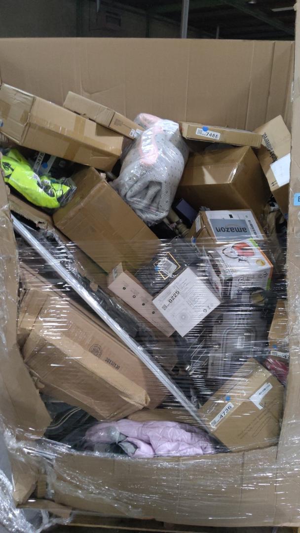 Pallet Of Salvage Items