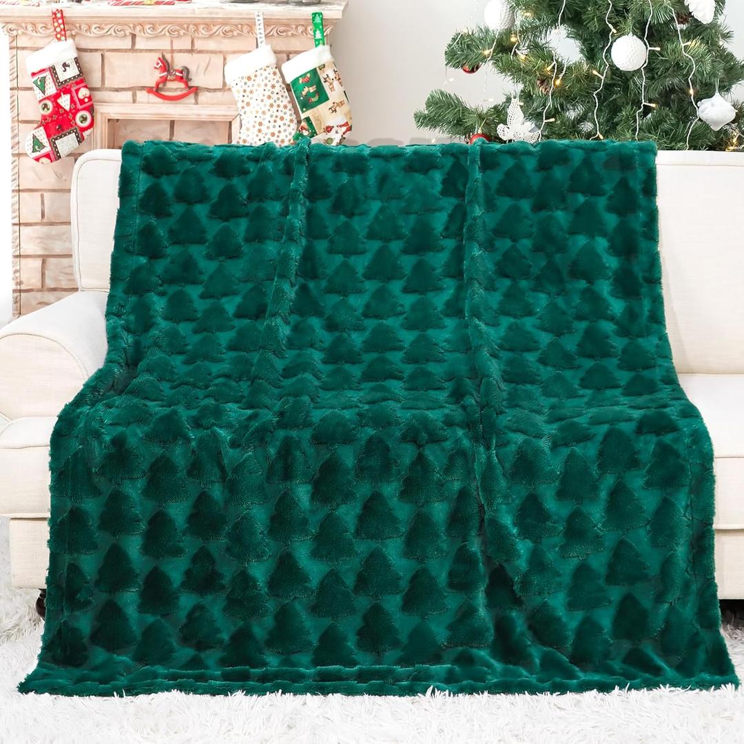Green Christmas Throw Blanket - Christmas Blankets and Throws Green Gifts for Men Women - Soft Cozy Fuzzy Faux Fur Throw Blanket 50x60 Inch Xmas Decorations for Room Couch Sofa Bed (Throw Size50" x 60" (130 x 150 cm))