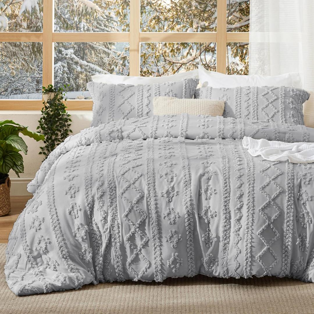 Bedsure Tufted Boho Comforter Set Queen Size - Light Grey Boho Bed Set, GentleSoft 3 Pieces Farmhouse-Style Embroidery Bedding, Gifts for Woman, Soft Jacquard Queen Comforter for All Seasons
