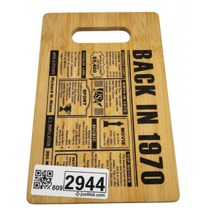 55th Birthday Gift for Women Men,55 Year Old Birthday Gifts for Him Her,55 Years Gifts for Mom Dad Grandparents Wedding Anniversary, Back in 197 55s Birthday Decorations Engraved Bamboo Cutting Board