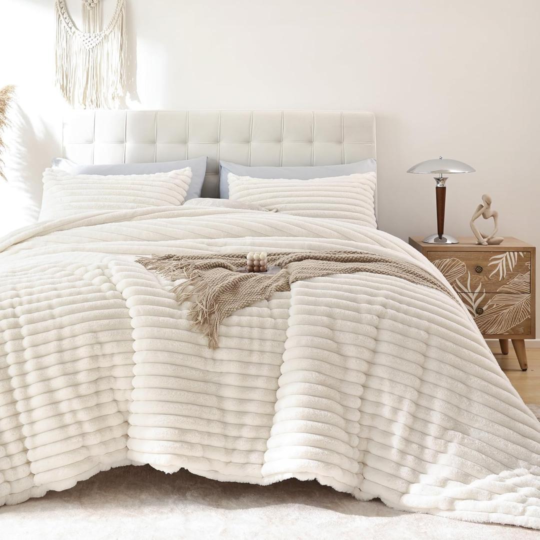 Smoofy Fluffy Queen Comforter Set 3 Pieces - Cream White Fleece Fluffy Comforter Set, Luxury Fuzzy Queen Bedding Set, Soft Warm Bed Set All Season, Heavy Faux Fur Comforter with 2 Pillow Cases