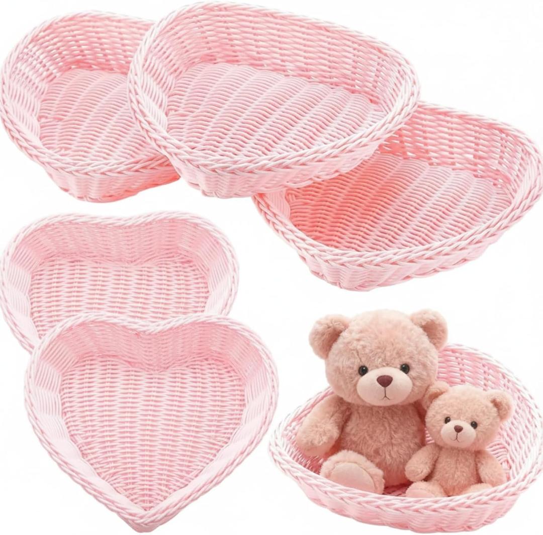 Qinyoung 6 Pcs Valentine's Day Heart Shaped Gift Baskets Heart Woven Valentine's Day Storage Basket Vegetable Fruit Bread Snack Serving Bowl Candy Tray for Desktop Home Office Storage Decoration