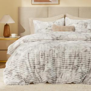 BEDELITE Fleece Queen Comforter Set -Super Soft & Warm Fluffy Grey&White Bedding, Luxury Fuzzy Heavy Bed Set for Winter with 2 Pillow Cases