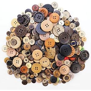 TCOTBE 600 Pcs Assorted Sizes Wooden Buttons Mixed Colors Coconut Shell Wood Handmade Ornament Buttons for Sewing Decorations DIY Arts and Crafts Manual Button Painting