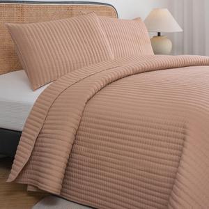 Petrichor Rose Quilt King Size Bedspread-Pre-Washed Lightweight for All Seasons,Ultra Soft & Breathable Comforter,Machine Washable,3-Piece Set:1Quilt(106" x96) and 2 Pillow Shams(20"x36")