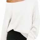 Fisoew Womens Off The Shoulder Tops Sweatshirts Lightweight Oversized Pullovers Long Sleeve Y2k Loose Fit Tunic Tops (White, L)