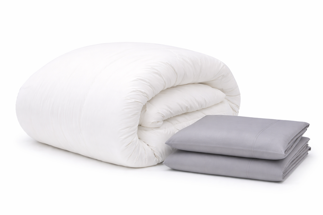 Andency White Twin Comforter Set (66x90Inch), 2 Pieces Cute Soft Pinch Pleat Bedding Comforters & Sets for Kids Girls, All Season Lightweight Fluffy Down Alternative Bed Set