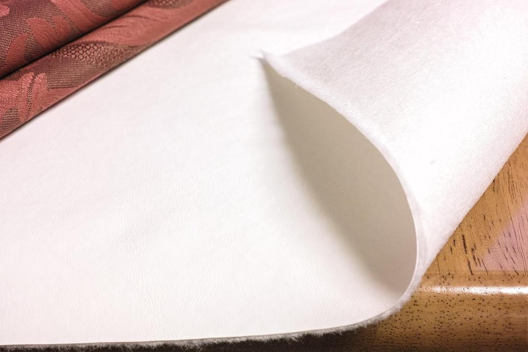 Yourtablecloth Deluxe Cushioned Heavy Duty Table Pad with Flannel Backing 52-inch Round White