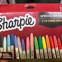 18 Fine Permanent Markers