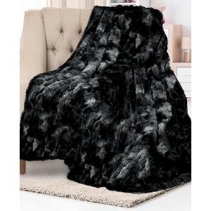 Everlasting Comfort Soft & Comfortable Black Faux Fur Throw Blanket for Couch - (50"x65") Minky & Fluffy Fall Blankets & Throws, Plush Fuzzy Cover for Bed, Sofa & Living Room - Cozy Home Decor