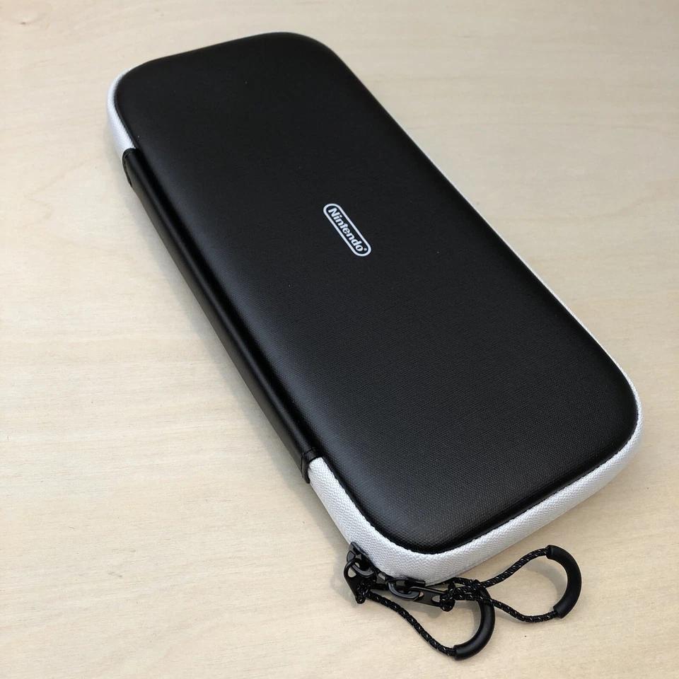 Nintendo Switch Carrying Case & Screen Protector - Switch