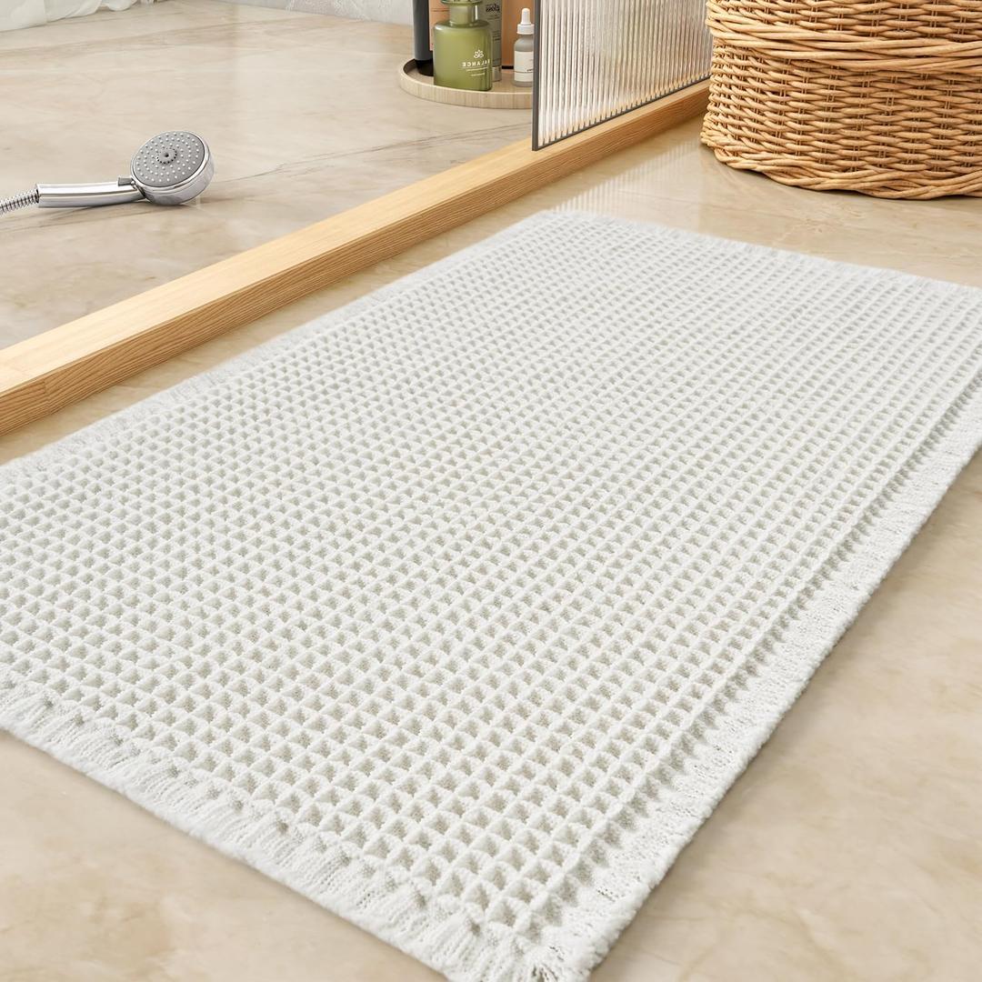 Waffle Bath Mat, Super Absorbent Non Slip Bath Mat Ultra Soft Bathmat Machine Washable Bath Rugs with Tassels, Beside Tub, 18" x 30", White