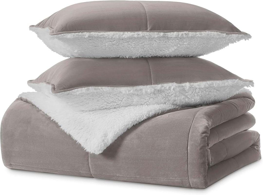 UGG Blissful Comforter Set with 2 Pillow Shams Reversible White Comforter Plush Fluffy Warm Bed Set Premium Hypoallergenic Down Alternative Bedding Breathable, King/California King, Seal Gray