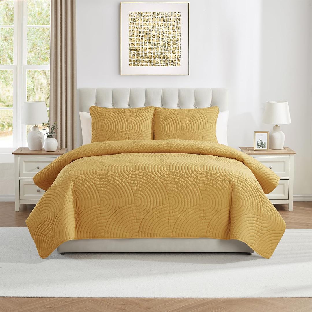 VCNY Home Sands Pinsonic Bedding Set, King 3-Piece, Gold
Quilt & Matching Shams, Soft & Breathable, Wrinkle Resistant, Lightweight for Year Round Comfort, Soft Room Decor