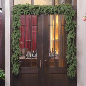 Jutom 2 Pcs 9 ft Thick Christmas Cedar Garland Artificial Realistic Soft and Flexible Full Faux Green Cedar Pine Garland for Home Indoor Xmas Holiday Mantle Fireplace Party Decoration