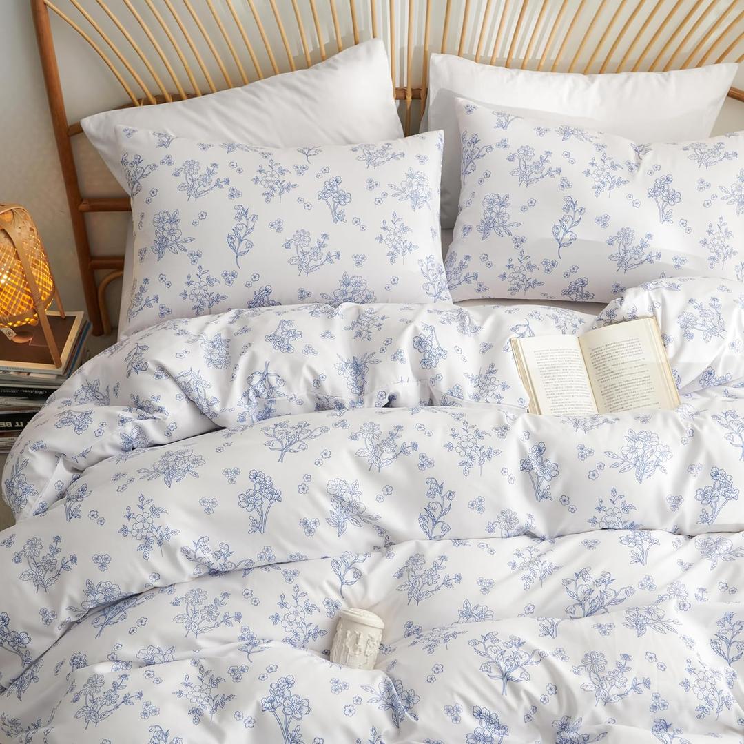 Blue Floral Duvet Cover Full Size White Floral Bedding Set 3 Pieces Soft Breathable Spring Botanical Garden Aesthetic Cottagecore Reversible Comforter Cover with Zipper Closure and 2 Pillowcases, 80"x 90",(203 x 228cm)