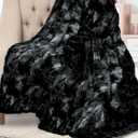 Everlasting Comfort Soft & Comfortable Black Faux Fur Throw Blanket for Couch - (50"x65") Minky & Fluffy Fall Blankets & Throws, Plush Fuzzy Cover for Bed, Sofa & Living Room - Cozy Home Decor