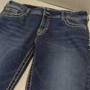 Silver Jeans Co. Women's Suki Mid Rise Curvy Fit Slim Bootcut Jeans (36W x 32L, Indigo)