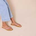 Amazon Essentials Women's Thong Sandal (6.5)