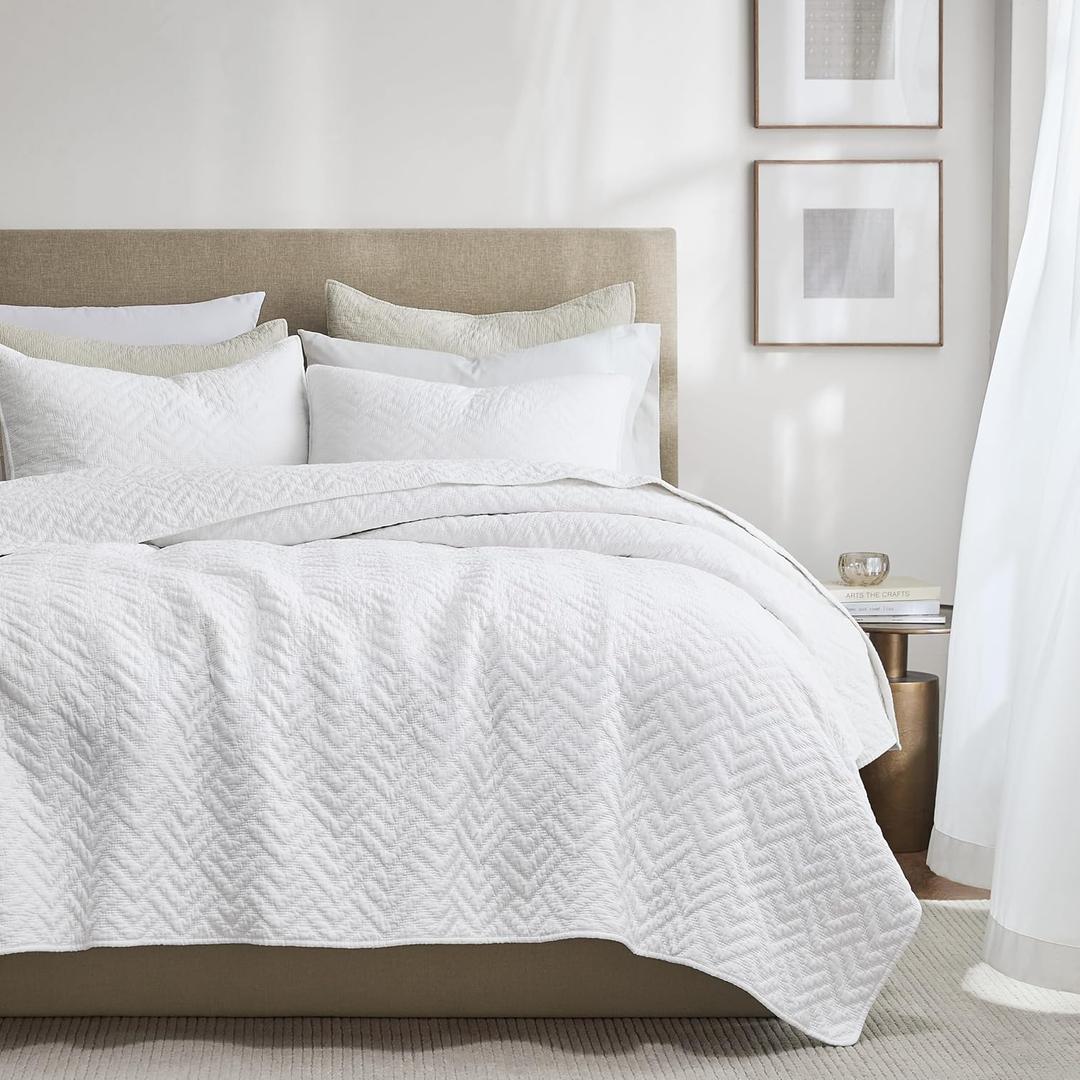 palassio White 100% Cotton Quilt Queen Size Bedding Sets with 1 Pillow Shams, Lightweight Textured Farmhouse Country Bedspread Soft Shabby Chic Patterned Coverlet for All Season, 3 Pieces