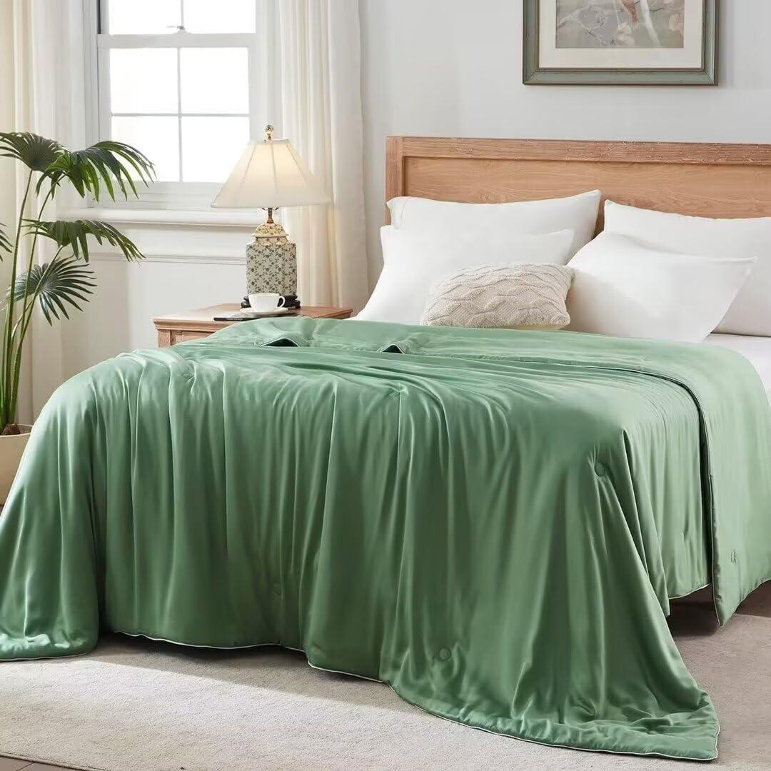 Globon Cooling Comforter Queen Size, Lightweight Summer Comforter for Hot Sleepers,Ultra Soft Bamboo Viscose Fabric, Breathable & Moisture Wicking, Soy Fiber Blend Fill, Sage Green, Queen 90x90 in