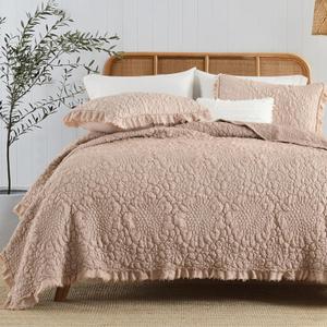 HORIMOTE HOME Pinkish Grey Ruffled Quilt King Size, Stone-Washed Lightweight Crinkled Farmhouse Rustic Shabby Chic Bedding Set, 3 Pieces Reversible Bedspread with Pillow Shams for All Season (King(106"x 96"))