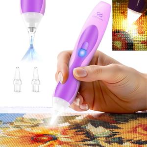 Electric Diamond Art Pens with Light, Diamond Art Kits for Adults, Wireless, Rechargeable, 3 Brightness Levels, Ergonomic Grip and Extra Tips, Quiet Suction Diamond Painting Pen (Single Drill Tips)