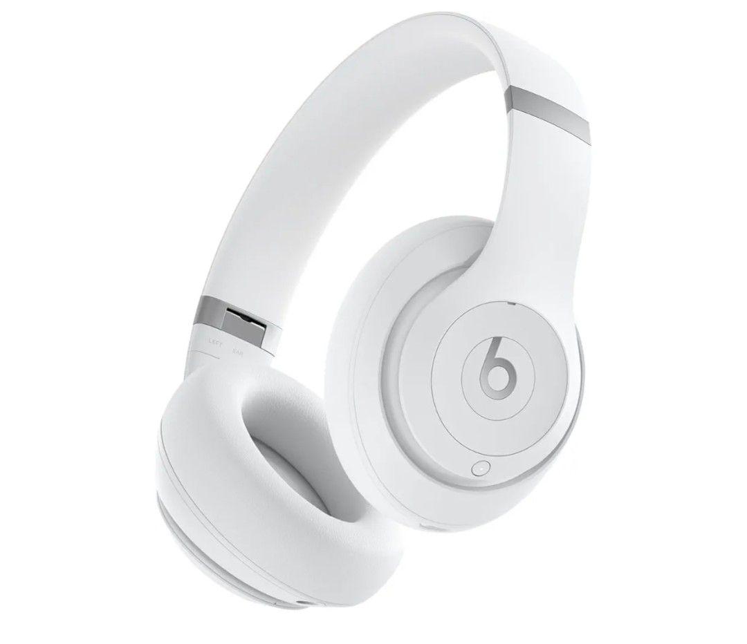 Beats Studio Pro - Premium Wireless Over-Ear Headphones- Up to 40-Hour Battery Life, Active Noise Cancelling, USB-C Lossless Audio, Apple & Android Compatible - Matte White