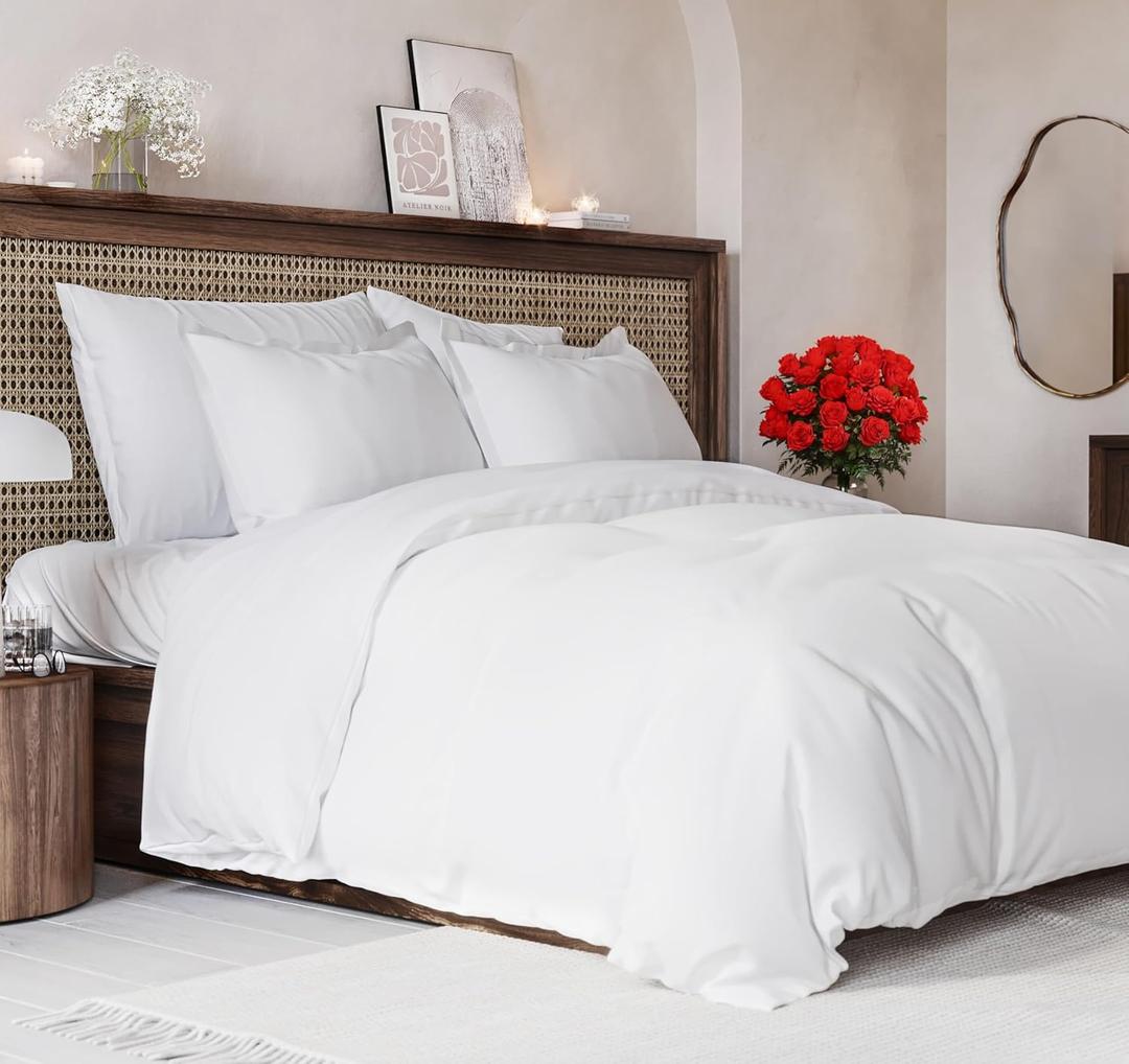 Duvet Cover Full Size Set - Extra Soft Full Size Duvet Cover 80 x 90 with 2 Pillow Shams - Hotel Luxury Quality Easy Care and Fade Free w/ Zipper Closures & Ties - Comfy Breathable Bedding Set (White) (01 - White (No Comforter))
