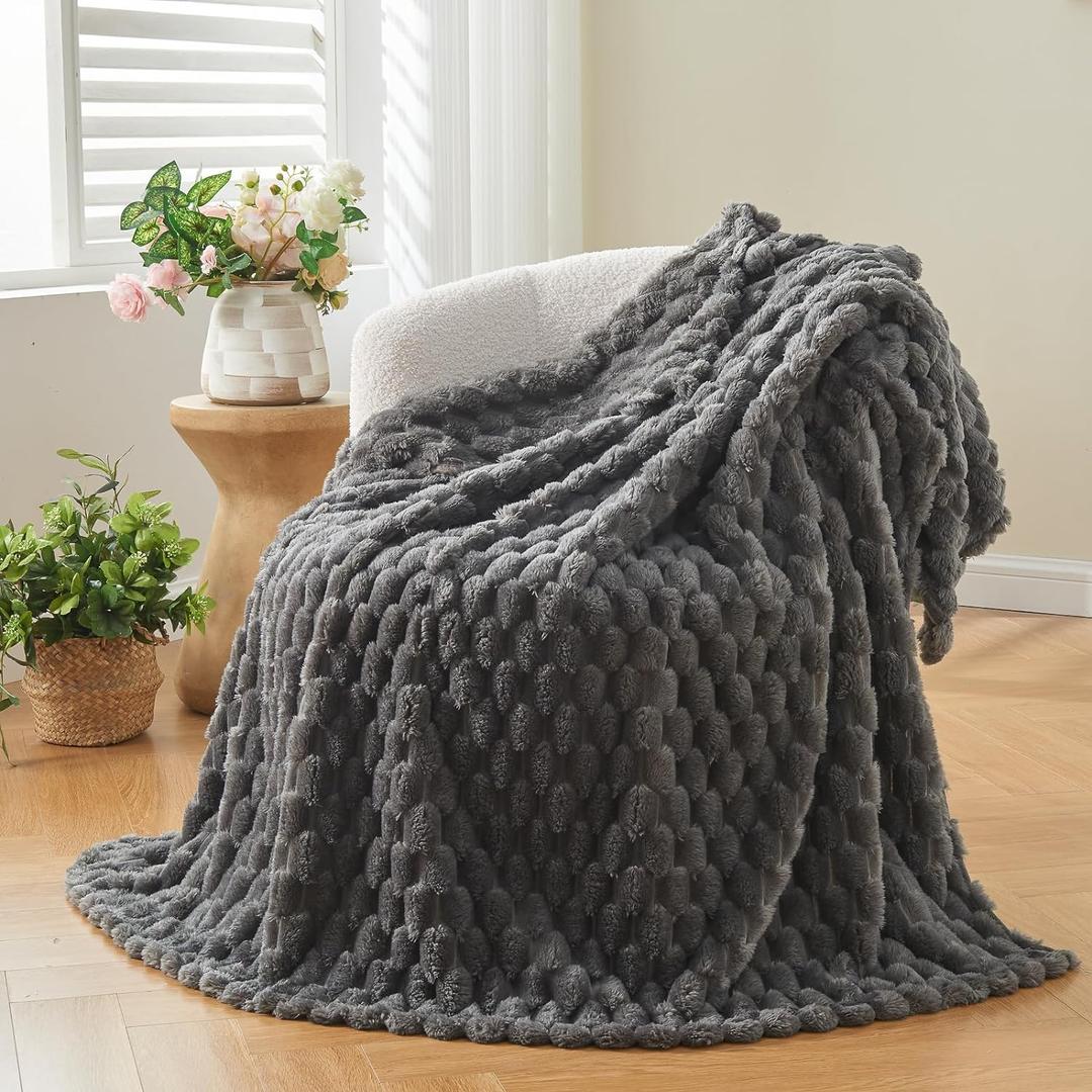 NEWCOSPLAY Super Soft Throw Blanket Grey Premium Silky Flannel Fleece 3D Clouds Stylish Jacquard Lightweight Bed Blanket All Season Use 350GSM (Grey, Throw(50"x60"))