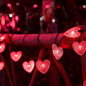 Solar Powered String Lights, 20ft 30 LED Solar Heart-Shaped String Lights Waterproof Ambiance Lighting for Outdoor Patio Garden Christmas Wedding Party Valentine's Day Decor(Red)