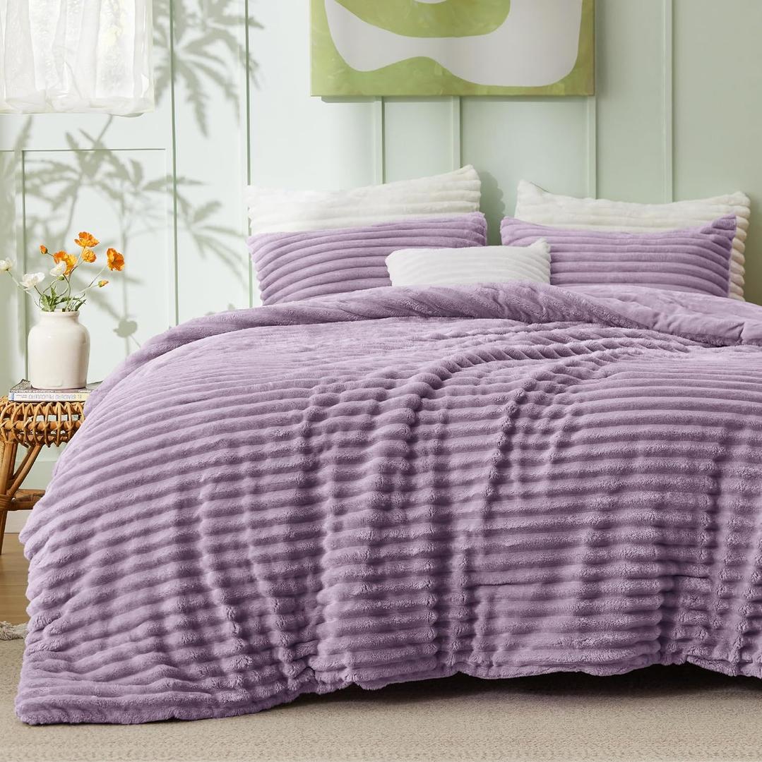 Bedsure King Comforter - GentleSoft™ 3 Pieces Double-Side Fleece Fluffy Lavender Comforter Set, Cozy Striped Room Decor Aesthetic, Luxury King Size Bedding with 2 Pillowcases, 104x90 Inches