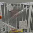 Cumbor 29.7-40.6" Baby Gate for Stairs, Mom's Choice Awards Winner-Dog Gate for Doorways, Pressure Mounted Auto-Close Pet Gates for Dogs Indoor, Safety Child Gate with Easy Walk Thru Door, White