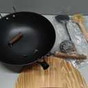 WANGYUANJI Cast Iron Wok Pan with Lid, 13.4 Inch Flat Bottom Uncoated Stir Fry Skillet, Traditional Chinese Iron Pot for 3-5 People, Detachable Walnut Handle, Compatible with Induction & Gas Stoves