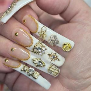 Handmade Press on Nails Extra Curve Square Fake Nails Luxury False Nails with 3D Rhinestones Hearts Rose Designs Long Curved Press on Nails Full Cover Acrylic Nails Stick on Nail for Women Nail DIY