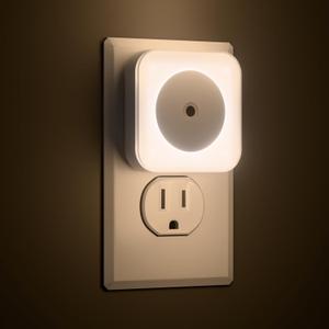 6-Pack LED Night Lights Plug into Wall,Bright Nightlight Auto-On/Off and Dimmable,0.5W Plug in Socket Night Light,Smart Sensor,Daylight White,for Adults Kids Bedroom Bathroom Hallway Kitchen Decor