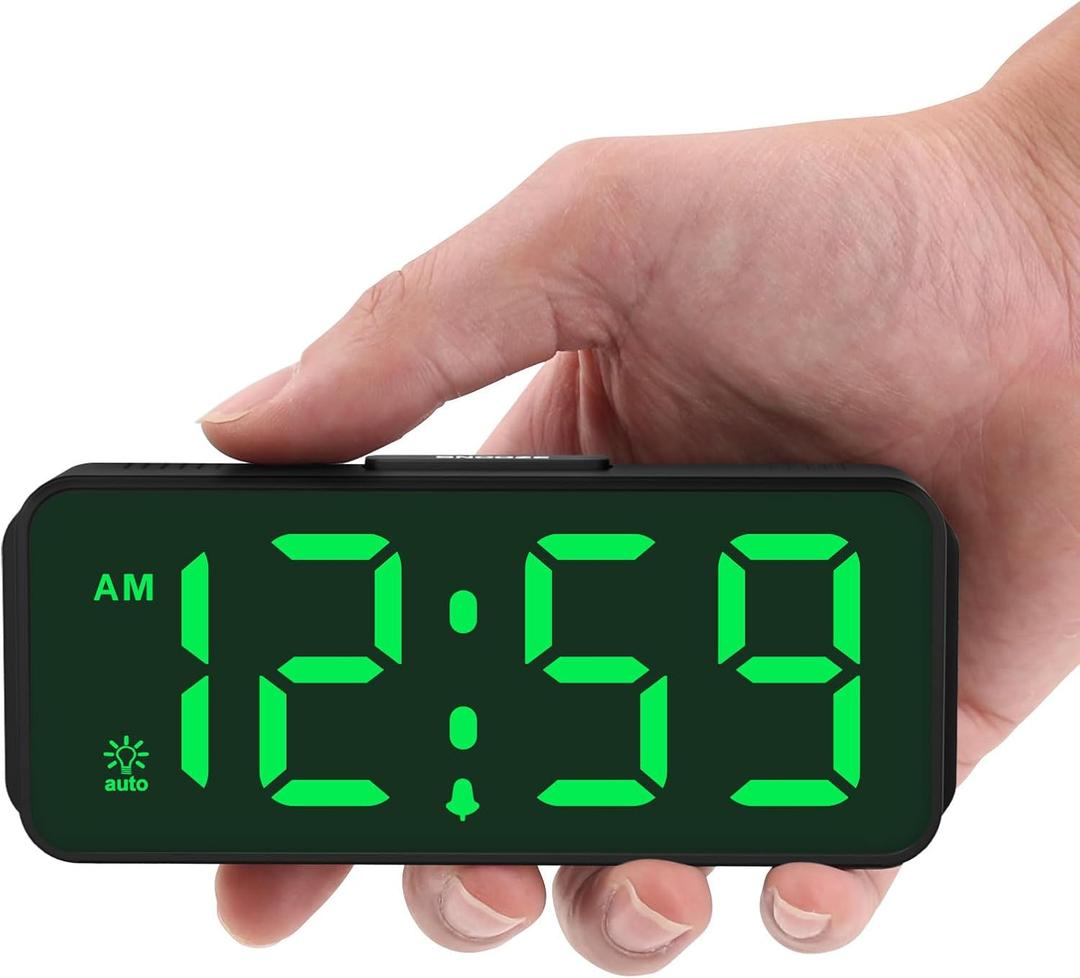 Peakeep Small Battery Powered Digital Alarm Clocks for Bedrooms Bedside, Cordless Tiny Travel Portable Desk Clock, Large Numbers Auto Dimmable, LED Display 4 Dimmers, 5 Alarm Volumes