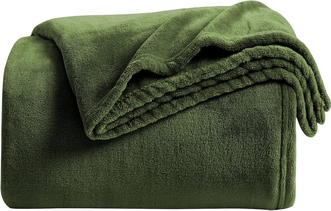 KMUSET Super Soft Throw Blanket Premium Silky Flannel Fleece Twin Size Green Microfiber Lightweight Blanket All Season Use,60X80 inches