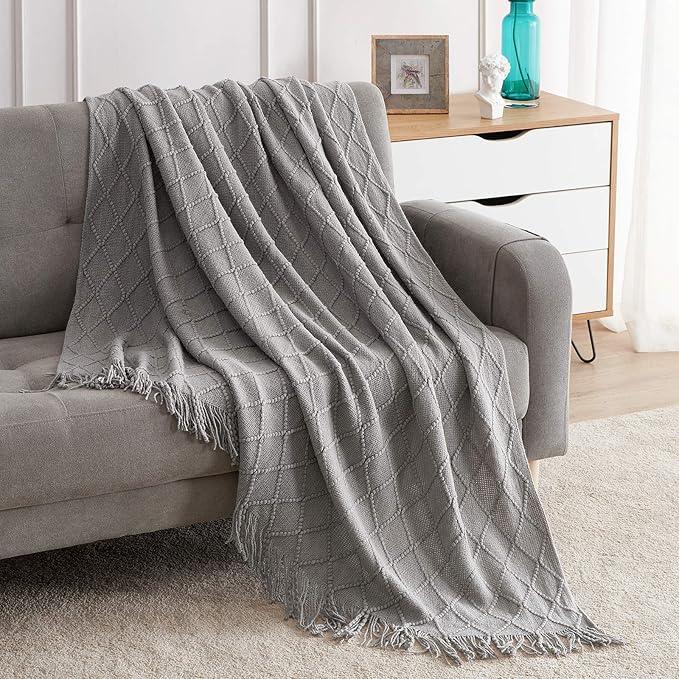 Bourina Throw Blanket, Light Grey. 60 X 80