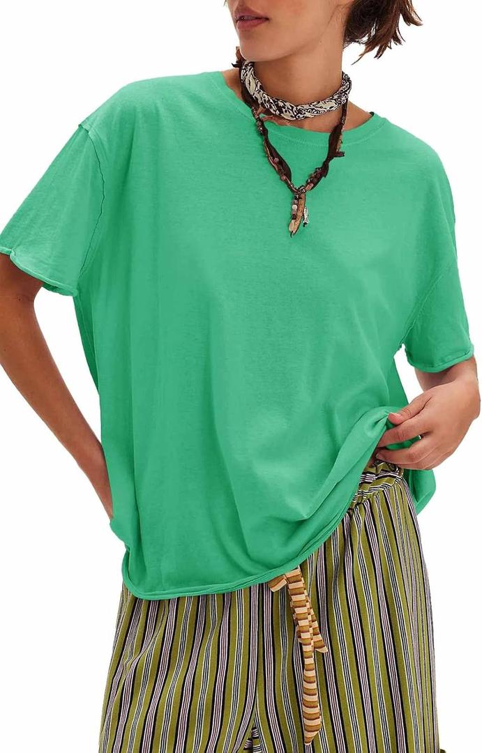 Women's T Shirts Loose Fit Oversized Short Sleeve Crew Neck Raw Edge Cute Casual Summer Tops Tees (Medium)