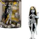Monster High Reel Drama Doll, Cleo De Nile Black and White Reproduction Collectible with Doll-Size and Life-Size Posters, Horror Flick Theme, and Pet